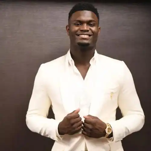 kikstimeszionwilliamson被安踏报价1亿