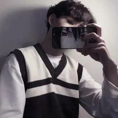 真人遮脸帅气男生头像