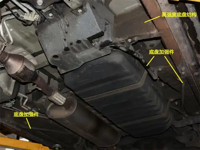 看它就一面包车,买它要80多万,为啥?