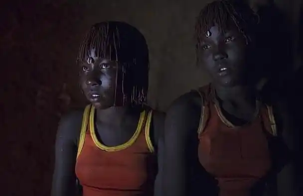 割礼是什么样的图片非洲女孩割礼是怎么一回事意义和目的