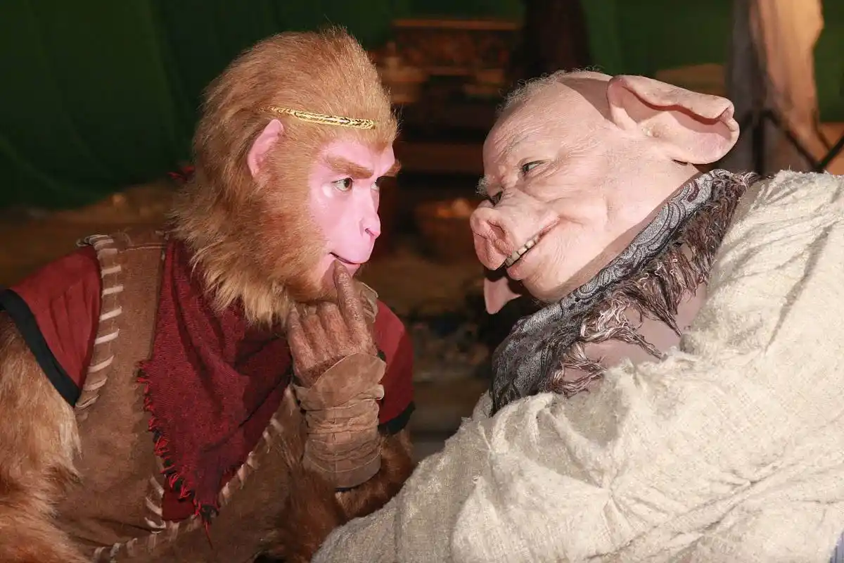 猪八戒和孙悟空都是《西游记》中的著名角色,一个是憨态可掬的猪妖,另