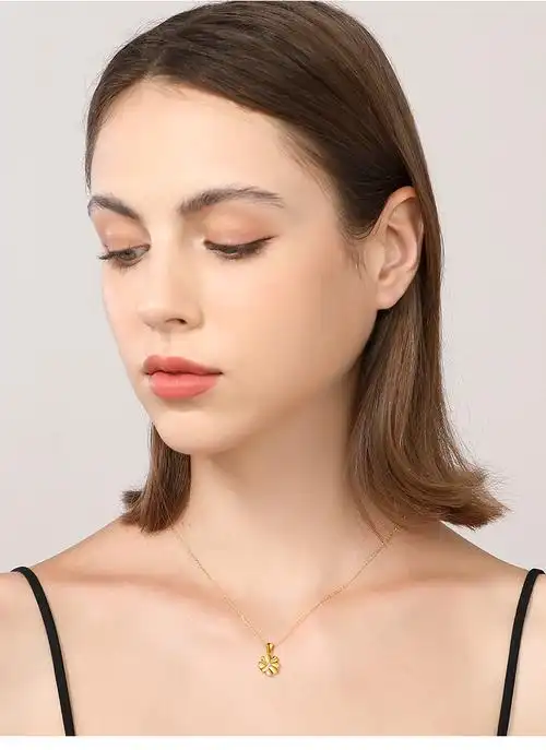 老凤祥款式黄金四叶草项链女999足金24k足金锁骨链2022年新款生日礼物