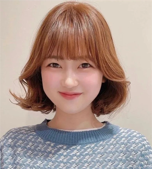 c字内扣波波头 韩国人气短发_波波发型 - 美发站