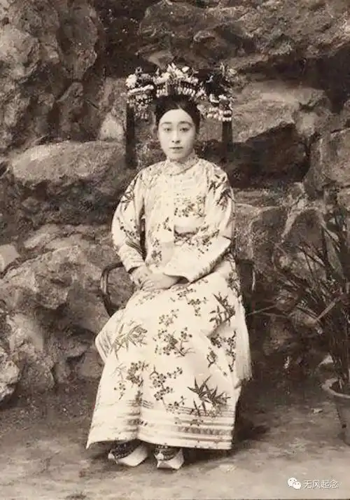 慈禧年轻时有多美?25岁修复照曝光:准确度非常高