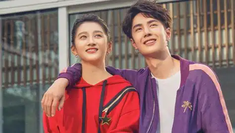 二次初恋主题曲mv关晓彤王一博演绎清新甜蜜带你重回初恋