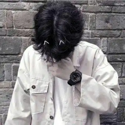 2022男生头像真人高冷遮脸不放肆不叫青春