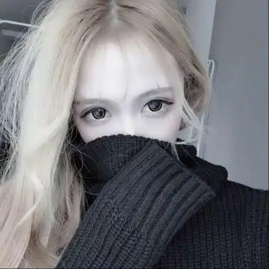 霸气侧脸长发气质御姐女头 孤傲冷艳的不易撞小众微信女头_女生头像