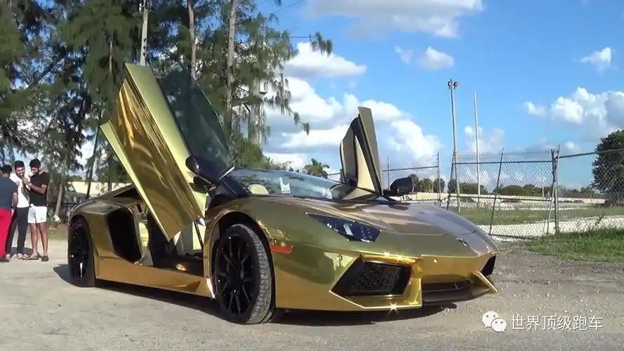 超跑视界一辆黄金兰博基尼从超跑变为废铁