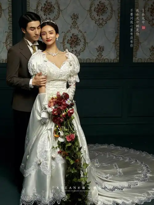 眼前一亮高级质感的英式复古婚纱照