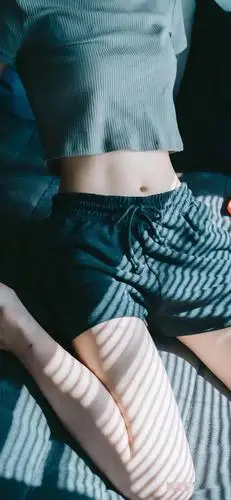 全是漂亮小姐姐的渣男壁纸