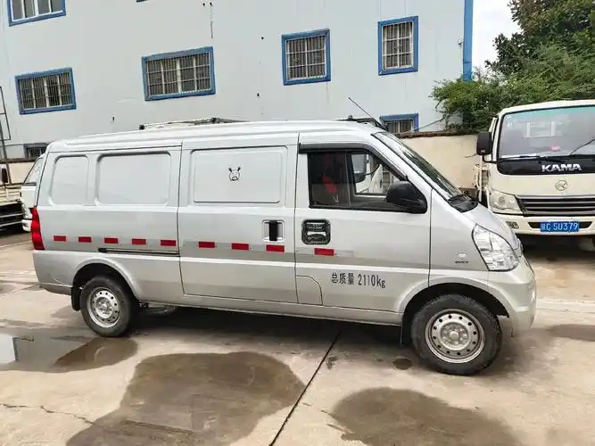 21年底五菱荣光加长货运面包车高配置,1万多公里手续齐全#创 - 抖音