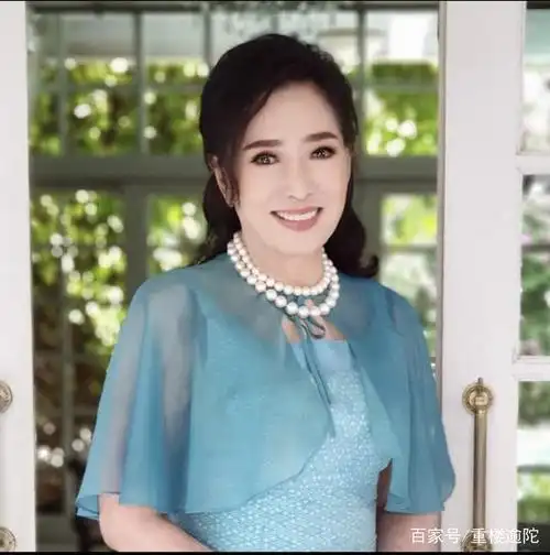 「不老美魔女」泰国环球小姐升级做奶奶72岁拥冻龄美貌震撼网民