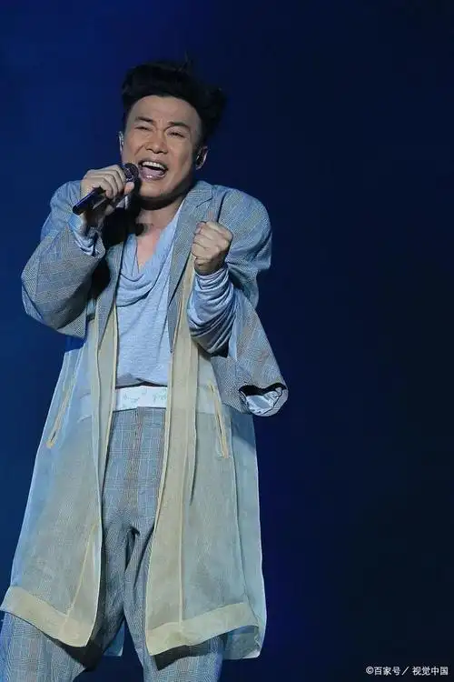 陈奕迅《最佳损友》:一首唱出友情变迁的经典歌曲