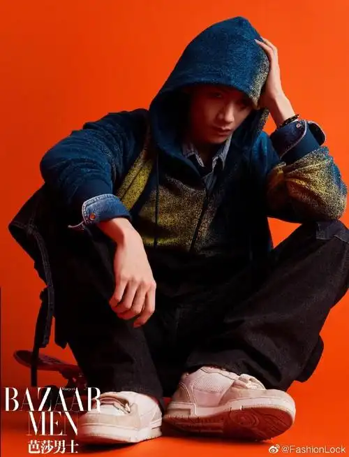 白敬亭芭莎男士7月刊封面##白敬亭古典风滑板双封大片