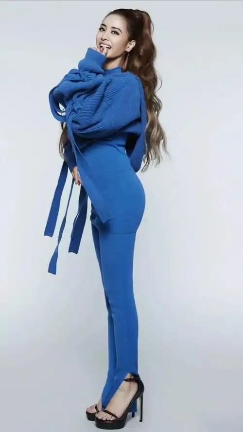 每天美图|蔡依林的高跟鞋美图大赏_网易订阅