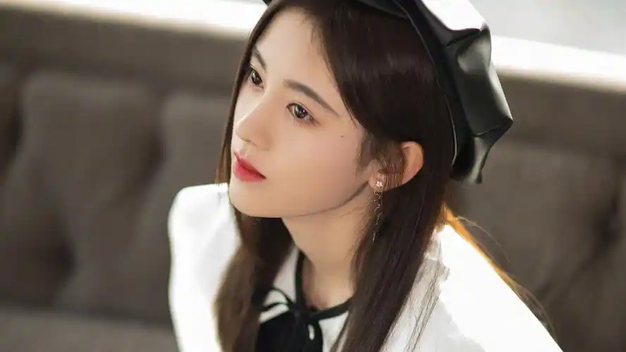 鞠婧祎 明星风尚壁纸【3】