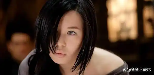 渣男,事业飞升离婚之后,余男居然参演了一部超级火爆的电影《战狼2》