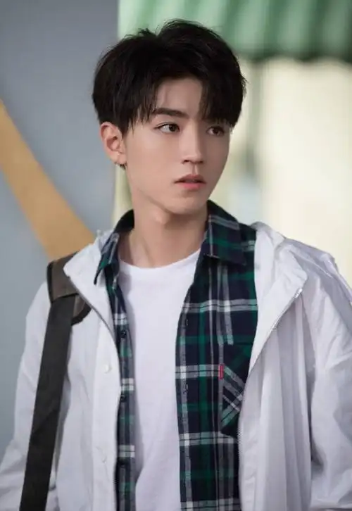 王俊凯图片 王俊凯灵动帅气写真图片,明星,小鲜肉,帅气,演员,帅哥