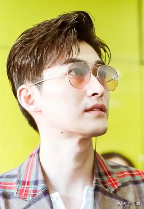 张翰的眼睛图片张翰素颜look太能打