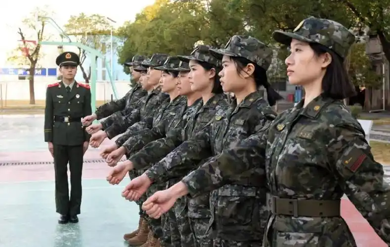 武警江西总队医院开展文职人员整训活动