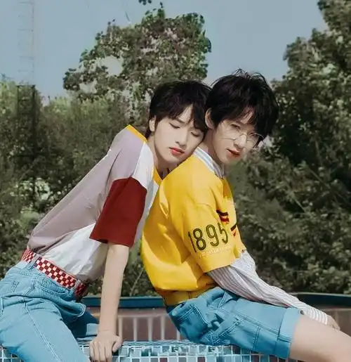 包含河马的秘密夹东西上课祺鑫的词条