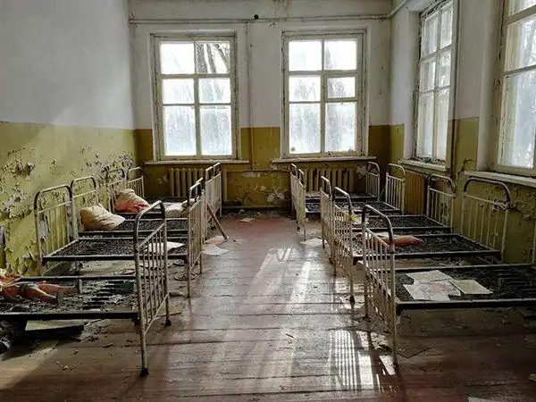 被废弃的幼儿园内部. 朱英涛 供图