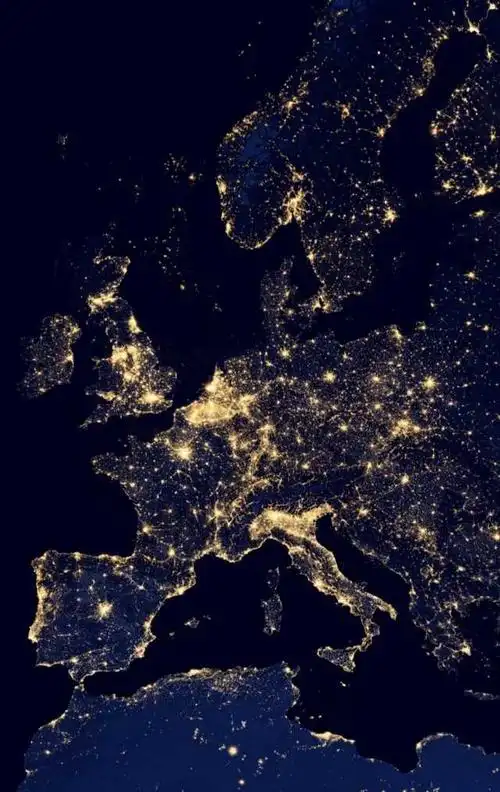 怎么解读这张世界夜晚灯光图?