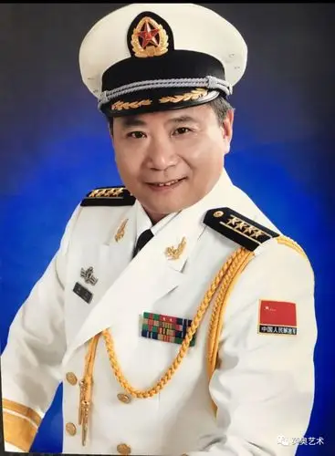 海政文工团原团长,艺术指导.