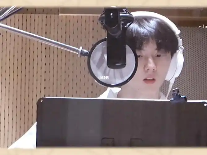 马嘉祺甜甜歪头69