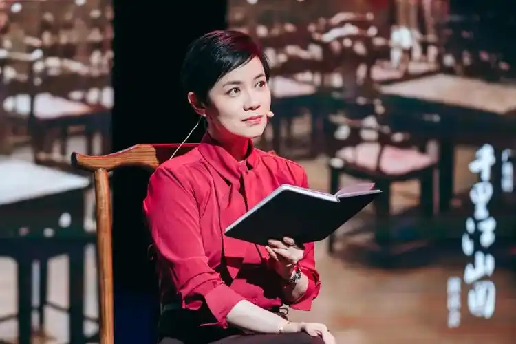 红色广播剧线下行,smg主持人携《千里江山图》演读会亮相九棵树