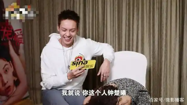 钟楚曦录采访太敢说,急得陈伟霆拍桌走人,评论区:这俩人太配了