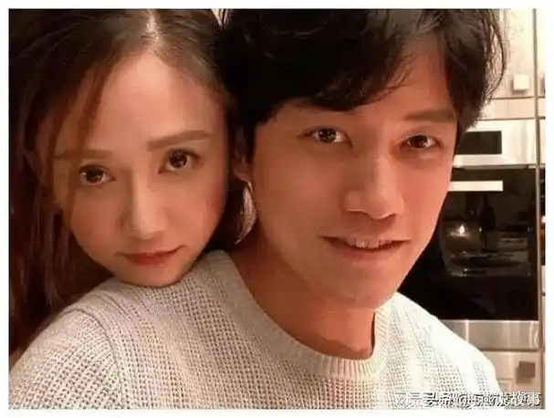 "风流玉女"陈乔恩:当众脱内衣,又当又立,人设崩塌私交混乱|明道|邱泽