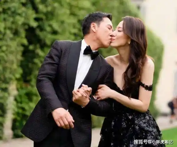 周润发审美没变,郭富城两任差距大_甄子丹_熊黛林_成龙