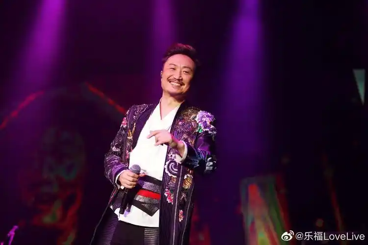 郑中基海外开唱为爱高歌歌迷直呼不过瘾期盼内地站