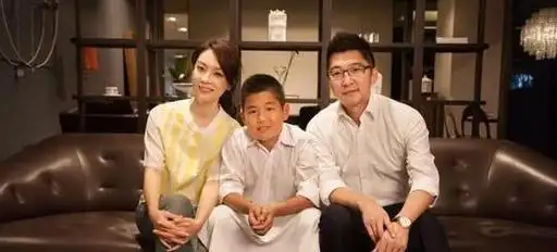 作为影视圈两大实力派演员,柳云龙和陈数的感情生活一直饱受外界关注.