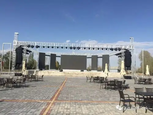 双十寸线阵扩声系统助力甘肃省武威市普康田园综合体大型户外演出活动