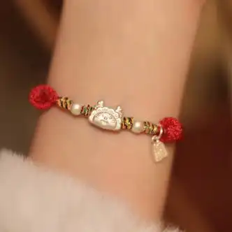 周大福小龙宝为晚s999足银纯银红绳手链女款本命年手绳龙年编绳礼物