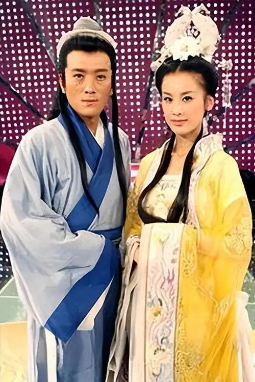 最壕星女郎黄圣依被杨子藏了8年才公开身份一年两亿零花钱