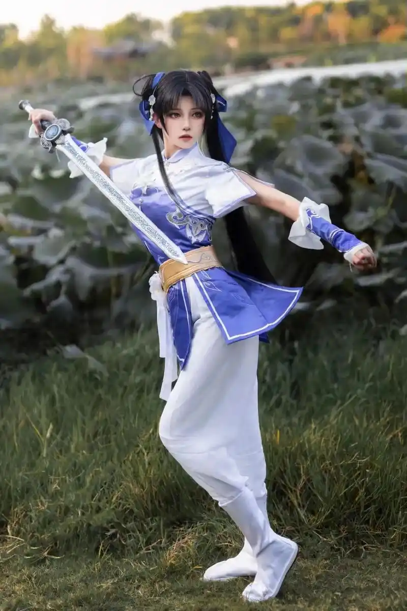 赵灵儿cos.是顾清寒呐～  模特:@帆仔oink  #co - 抖音