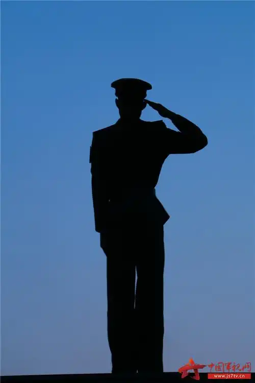 中国军人最美剪影无悔青春致敬军旅