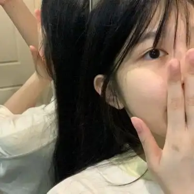 本人头像女自然成熟高清好看的现实中女头像图片