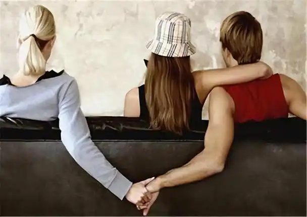 为什么有的婚外情能维持十几年?出轨男人和小三到底是什么想的?