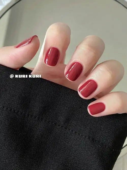 樱桃果酱红色系简约纯色春夏美甲