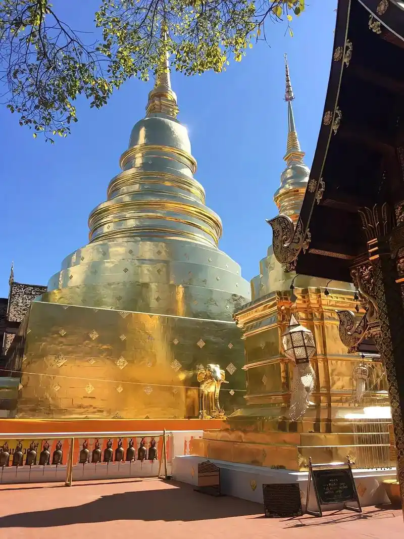 97帕辛寺位于清迈古城西部,是清迈规模最大 - 抖音