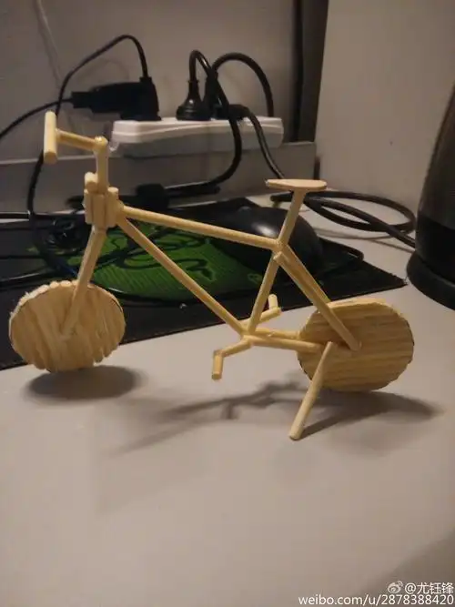 你想过你叫餐用过的一次性筷子还有没有其他用途吗?