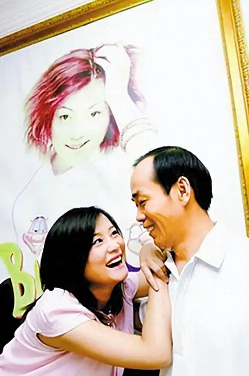 32年前抢走何静的丈夫60岁孤身一人千百惠值得同情吗