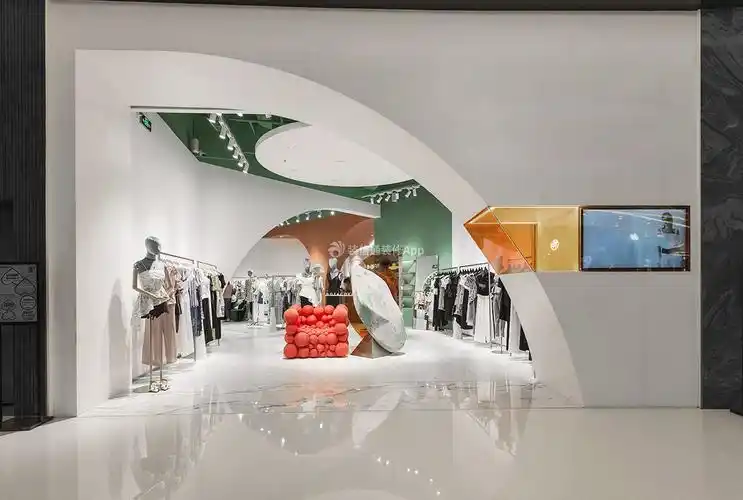 商场时尚女装店面装潢设计图片赏析_装信通网效果图