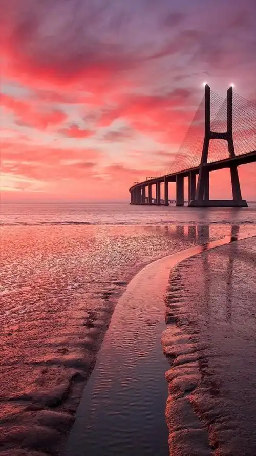 梦幻海滩桥h5背景