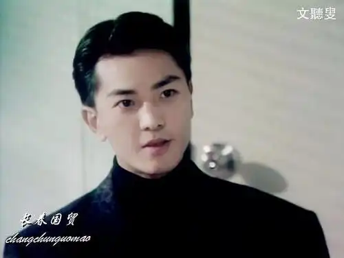 郑伊健30年前旧照曝光清新俊逸帅气逼人