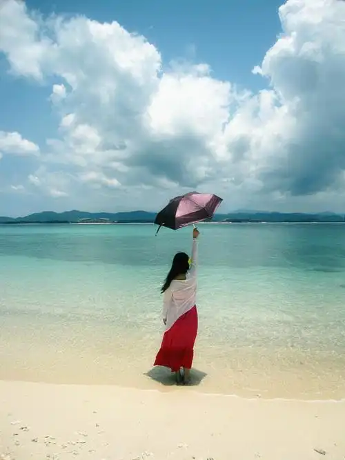 带上媳妇去三亚看海